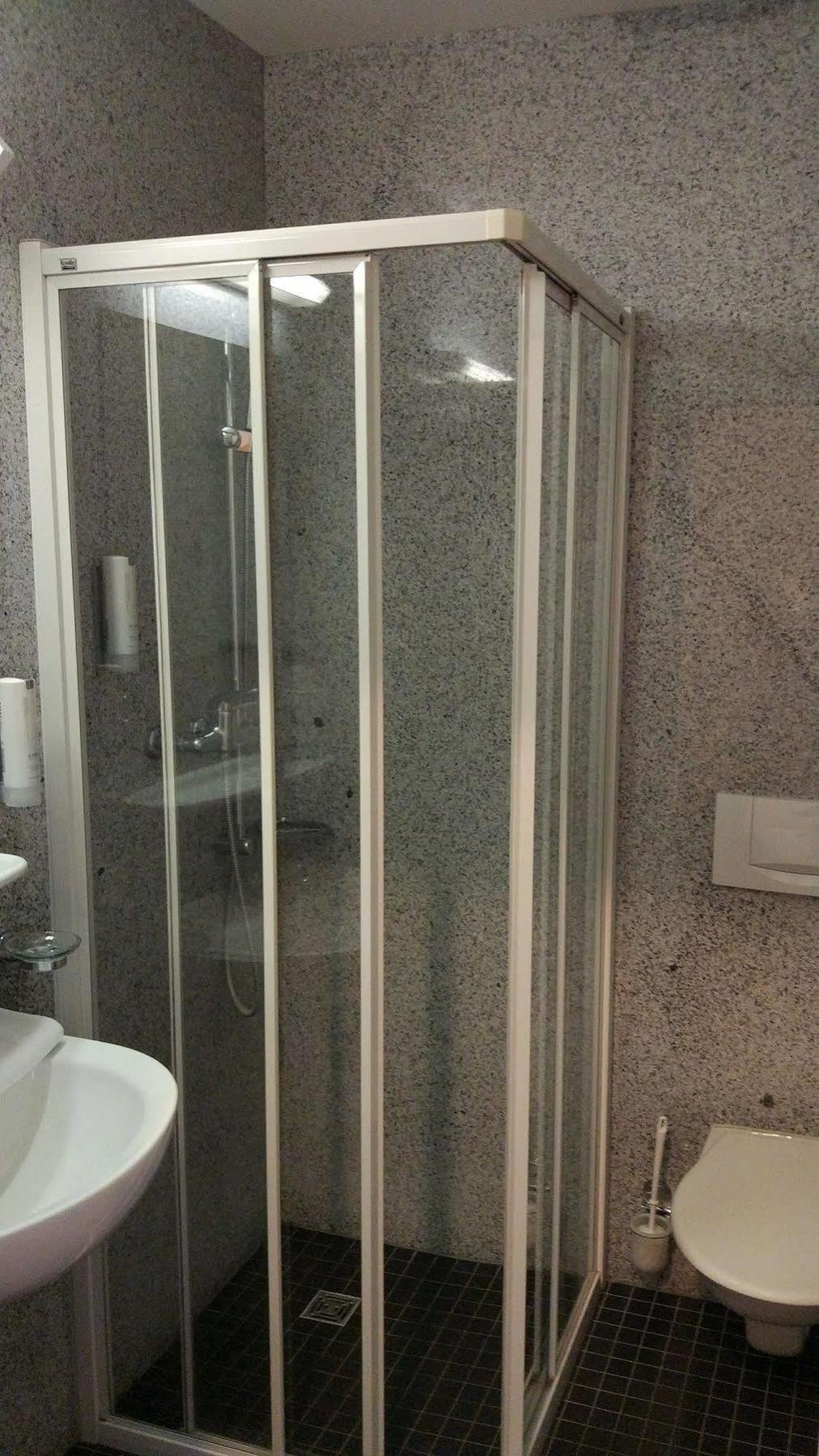 Tailormade Hotel Stans Sued Екстер'єр фото